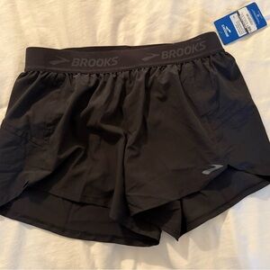 Brooks Women's Chaser 3” Running shorts NWT